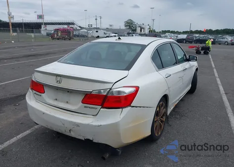 2013 Honda Accord Sport z USA, uszkodzony, nr VIN 1HGCR2F59DA086198